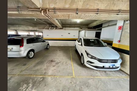 Apartamento à venda com 86m², 3 quartos e 4 vagasVagas de garagens (4)