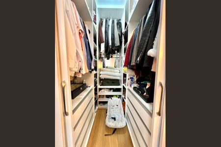 Apartamento à venda com 86m², 3 quartos e 4 vagasQuarto 3 - Closet