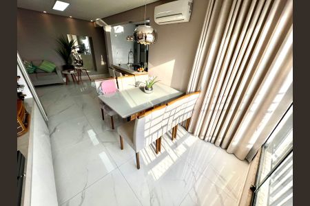 Apartamento à venda com 86m², 3 quartos e 4 vagasSala