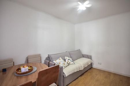 Casa à venda com 223m², 3 quartos e 2 vagasSala