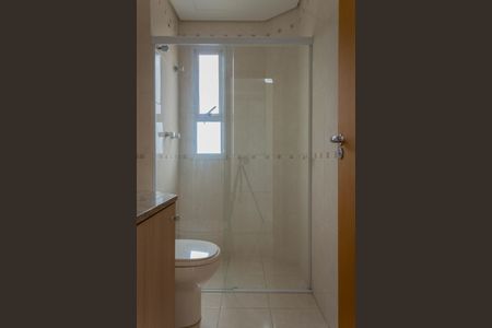 Apartamento à venda com 82m², 3 quartos e 2 vagas Apartamento à venda com 82m², 3 quartos e 2 vagasBanheiro da Suíte