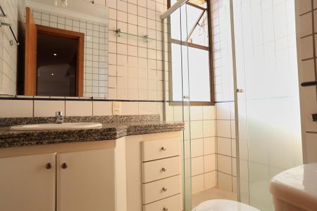 Apartamento à venda com 80m², 3 quartos e 2 vagasBanheiro