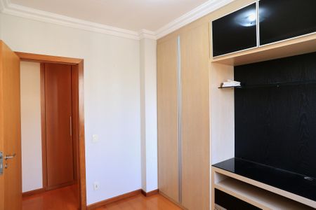 Apartamento à venda com 80m², 3 quartos e 2 vagasQuarto 1