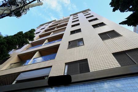 Apartamento à venda com 80m², 3 quartos e 2 vagasFachada