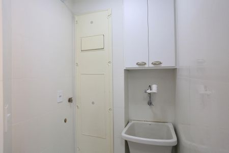 Apartamento à venda com 80m², 3 quartos e 2 vagasCozinha e Área de Serviço