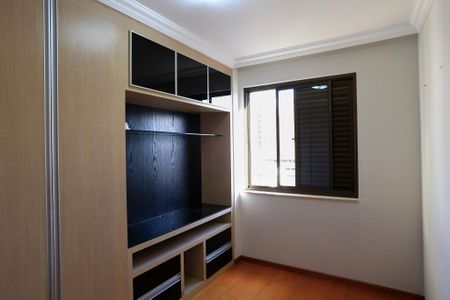Apartamento à venda com 80m², 3 quartos e 2 vagasQuarto 1