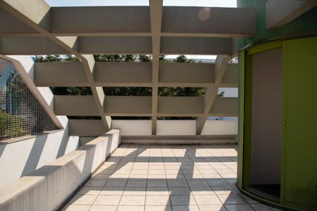 Casa à venda com 200m², 2 quartos e 1 vaga