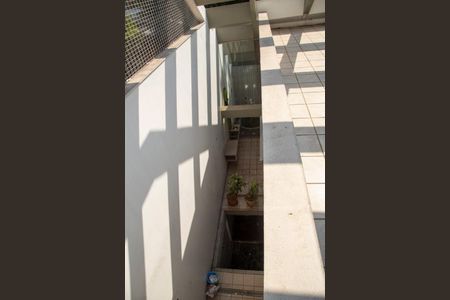 Casa à venda com 200m², 2 quartos e 1 vaga