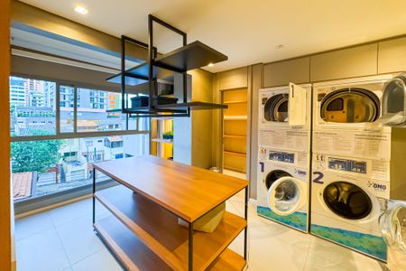 Studio à venda com 25m², 1 quarto e sem vaga Studio à venda com 25m², 1 quarto e sem vagaÁrea comum