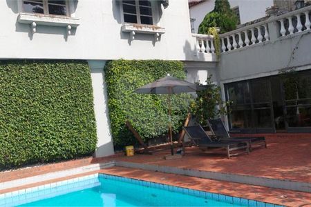 Casa à venda com 406m², 4 quartos e 4 vagas