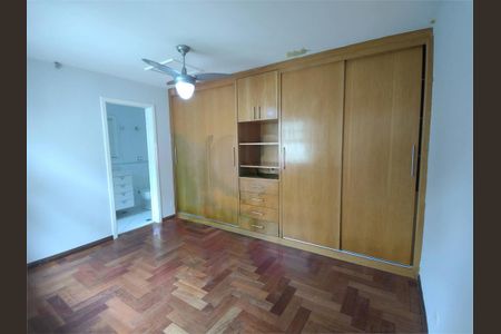 Casa de condomínio à venda com 180m², 3 quartos e 2 vagas