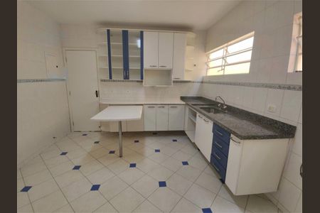 Casa de condomínio à venda com 180m², 3 quartos e 2 vagas