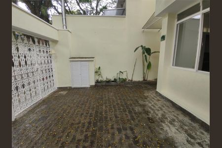 Casa de condomínio à venda com 180m², 3 quartos e 2 vagas