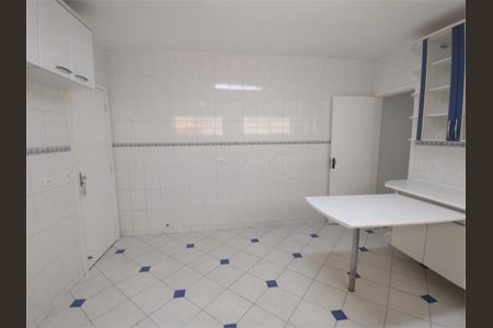 Casa de condomínio à venda com 180m², 3 quartos e 2 vagas