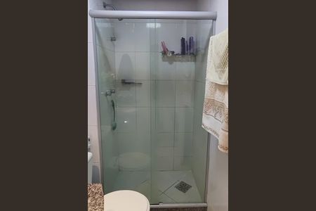 Apartamento à venda com 68m², 2 quartos e 1 vaga Apartamento à venda com 68m², 2 quartos e 1 vagaBanheiro Social