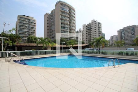 Apartamento à venda com 68m², 2 quartos e 1 vaga Apartamento à venda com 68m², 2 quartos e 1 vagaÁrea comum - Piscina