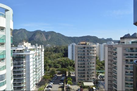 Apartamento à venda com 68m², 2 quartos e 1 vaga Apartamento à venda com 68m², 2 quartos e 1 vagaVista da Varanda da Sala