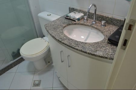 Apartamento à venda com 68m², 2 quartos e 1 vaga Apartamento à venda com 68m², 2 quartos e 1 vagaBanheiro da Suíte