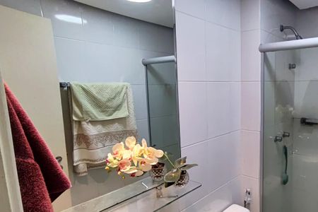 Apartamento à venda com 68m², 2 quartos e 1 vaga Apartamento à venda com 68m², 2 quartos e 1 vagaBanheiro Social