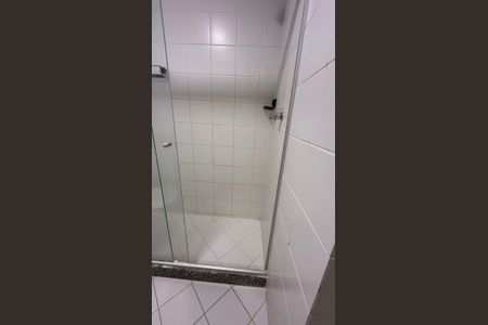 Apartamento à venda com 221m², 4 quartos e 3 vagas Apartamento à venda com 221m², 4 quartos e 3 vagasBanheiro 1