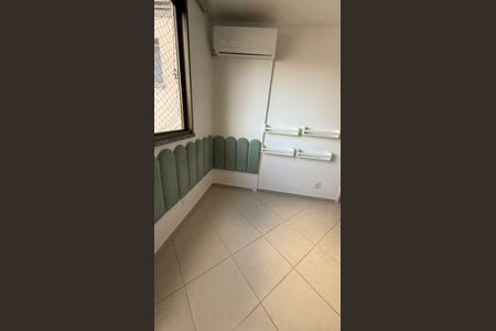 Apartamento à venda com 221m², 4 quartos e 3 vagas Apartamento à venda com 221m², 4 quartos e 3 vagasQuarto 1