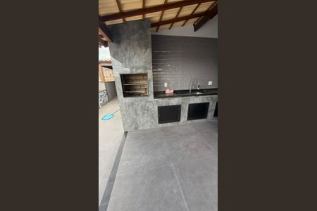 Apartamento à venda com 221m², 4 quartos e 3 vagas Apartamento à venda com 221m², 4 quartos e 3 vagasChurrasqueira