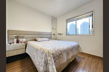 Apartamento à venda com 103m², 3 quartos e 2 vagas Apartamento à venda com 103m², 3 quartos e 2 vagasSuíte