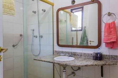 Apartamento à venda com 86m², 4 quartos e 2 vagas Apartamento à venda com 86m², 4 quartos e 2 vagasBanheiro da Suíte
