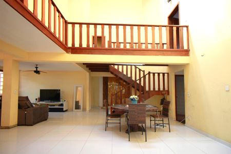 Casa à venda com 793m², 6 quartos e 3 vagasSala de Estar