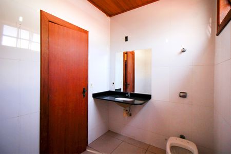 Casa à venda com 793m², 6 quartos e 3 vagasBanheiro 2