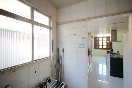 Casa à venda com 793m², 6 quartos e 3 vagasÁrea de Serviço