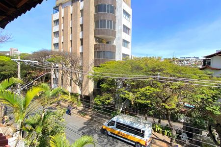 Casa à venda com 793m², 6 quartos e 3 vagasVista da Varanda Suíte