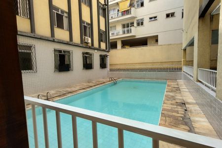 Apartamento à venda com 64m², 3 quartos e 1 vaga Apartamento à venda com 64m², 3 quartos e 1 vagaÁrea comum - Piscina