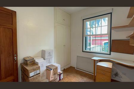 Casa à venda com 200m², 2 quartos e sem vagaQuarto