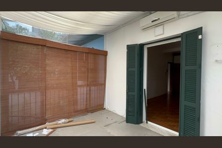 Casa à venda com 200m², 2 quartos e sem vagaTerraço