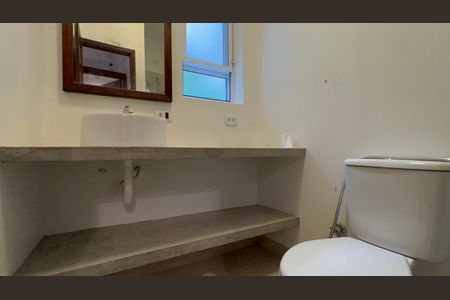 Casa à venda com 200m², 2 quartos e sem vagaBanheiro Social