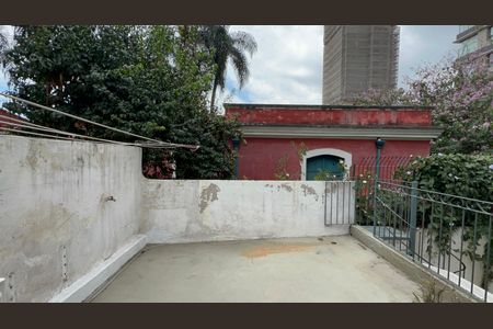 Casa à venda com 200m², 2 quartos e sem vagaTerraço
