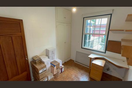 Casa à venda com 200m², 2 quartos e sem vagaQuarto