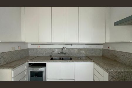 Casa à venda com 200m², 2 quartos e sem vagaCozinha