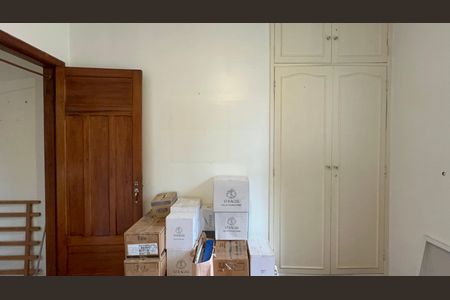 Casa à venda com 200m², 2 quartos e sem vagaQuarto