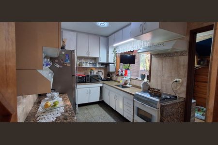 Apartamento à venda com 83m², 2 quartos e 2 vagas Apartamento à venda com 83m², 2 quartos e 2 vagasCozinha