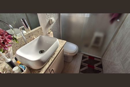 Apartamento à venda com 83m², 2 quartos e 2 vagas Apartamento à venda com 83m², 2 quartos e 2 vagasBanheiro Social