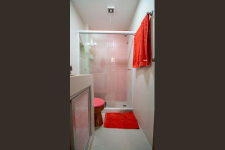 Apartamento à venda com 130m², 3 quartos e 1 vaga Apartamento à venda com 130m², 3 quartos e 1 vagaBanheiro da Suíte 2