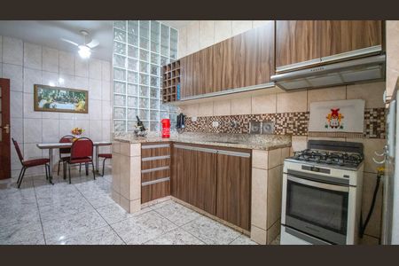 Apartamento à venda com 130m², 3 quartos e 1 vaga Apartamento à venda com 130m², 3 quartos e 1 vagaCozinha
