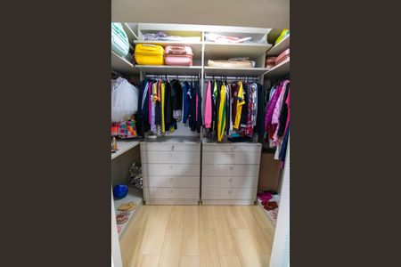 Apartamento à venda com 140m², 3 quartos e 1 vagaCloset do Quarto 2