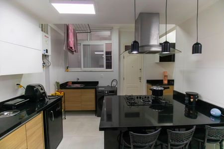 Apartamento à venda com 140m², 3 quartos e 1 vagaCozinha e Área de Serviço