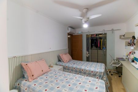 Apartamento à venda com 140m², 3 quartos e 1 vagaQuarto 2