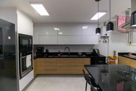 Apartamento à venda com 140m², 3 quartos e 1 vagaCozinha e Área de Serviço