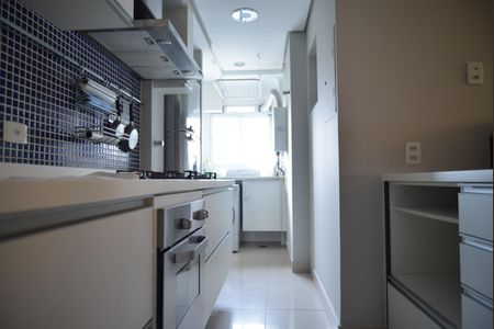 Apartamento à venda com 93m², 3 quartos e 2 vagasCozinha