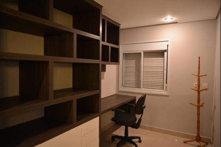 Apartamento à venda com 93m², 3 quartos e 2 vagasQuarto 2